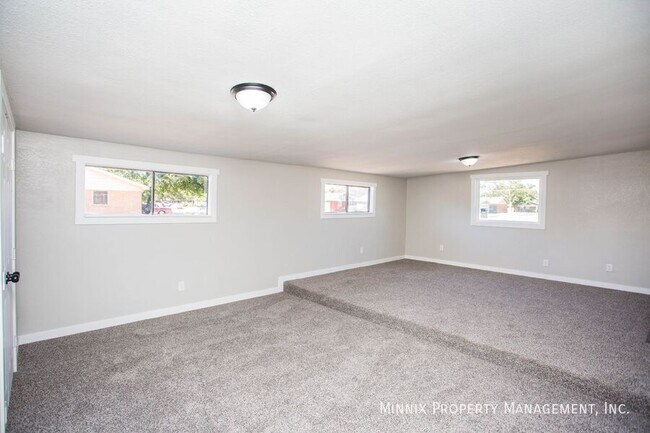 Building Photo - 2725 63rd St