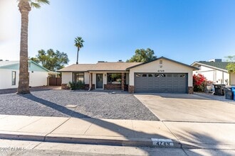 Building Photo - 4749 E Contessa St