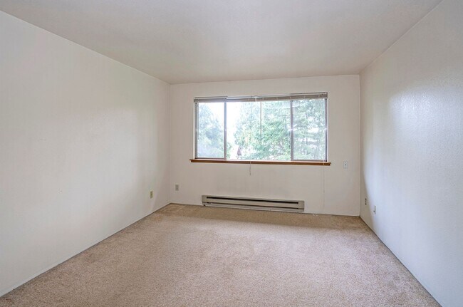 Building Photo - Spacious 3 Bedroom Home in Bremerton!