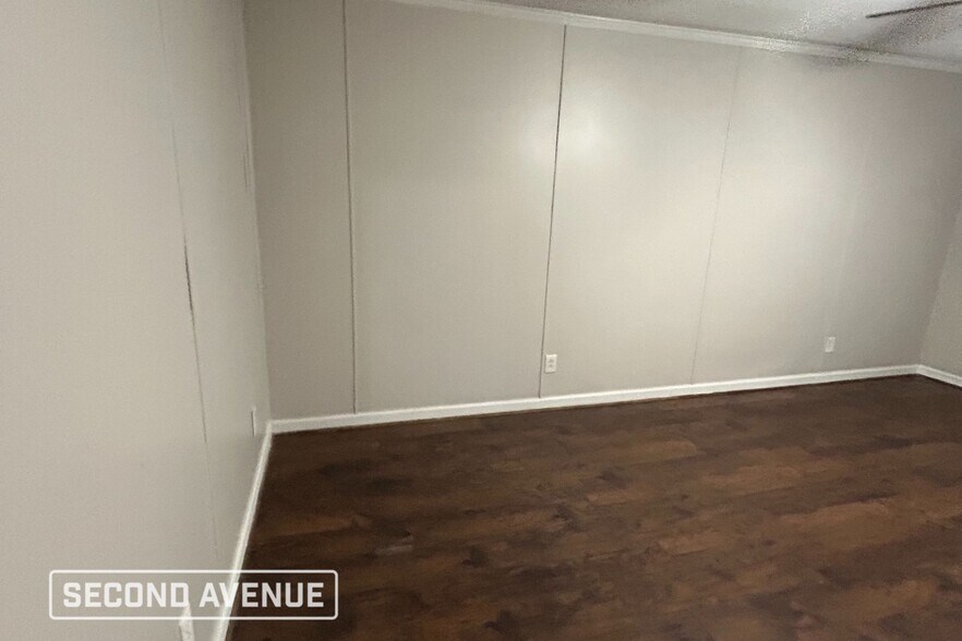 Building Photo - 3051 Apple Valley Ln