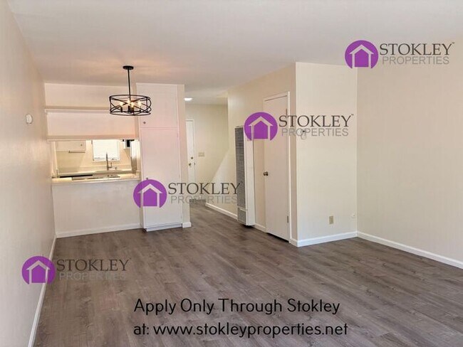 Building Photo - 1411 Creekside Dr