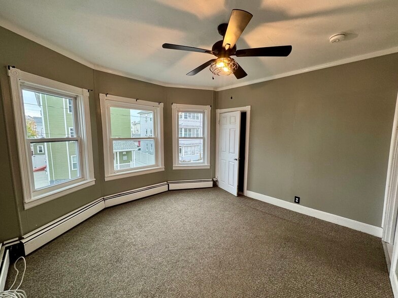 Building Photo - 61 John St