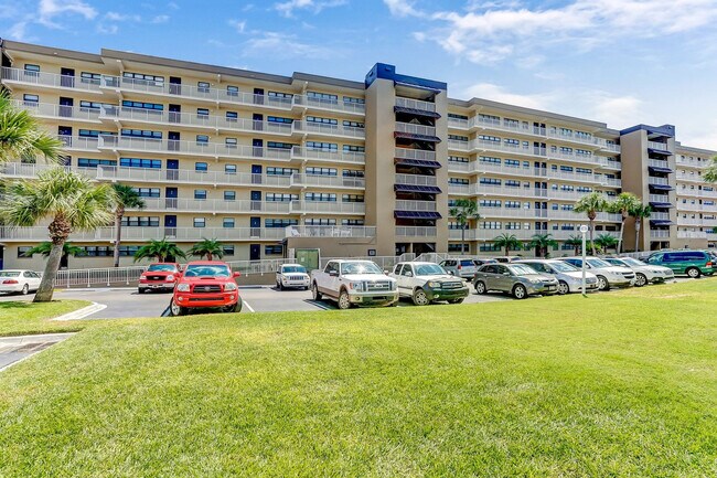 Building Photo - 3215 Jimmy Buffett Mem Hwy