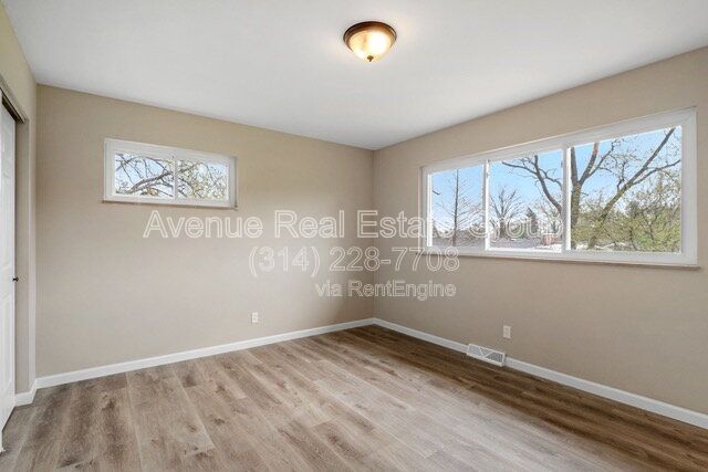 Building Photo - 9410 Cimarron Ct