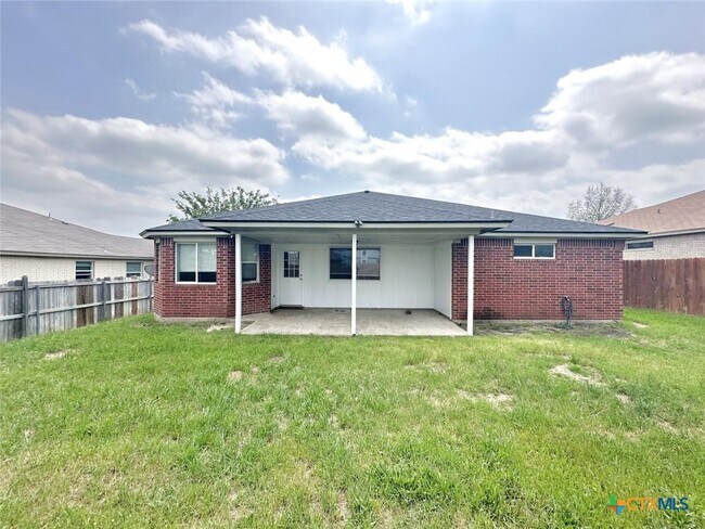 Building Photo - 3501 Huntsman Cir