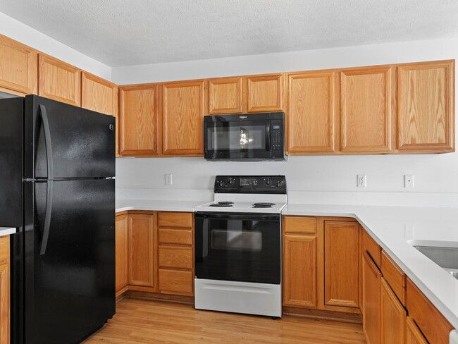 Building Photo - Renter's Dream with Triple Car Garage