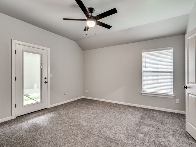 Building Photo - 5700 Campbell Creek Dr