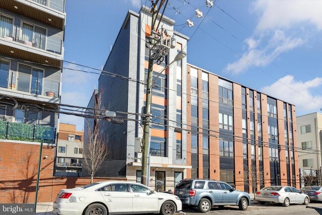 Building Photo - 1615 Poplar St