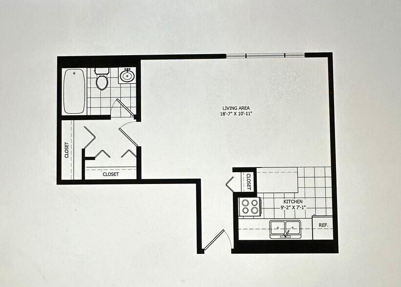 Building Photo - 5531 N Kenmore Ave