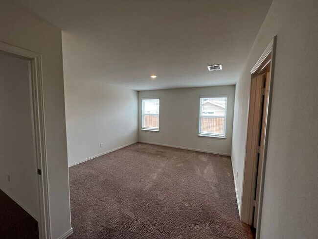 Building Photo - 7326 Anchor Cyn