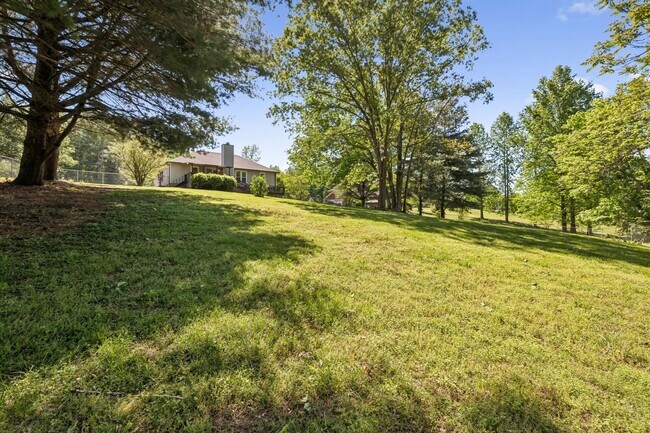 Building Photo - 107 Keri Dr