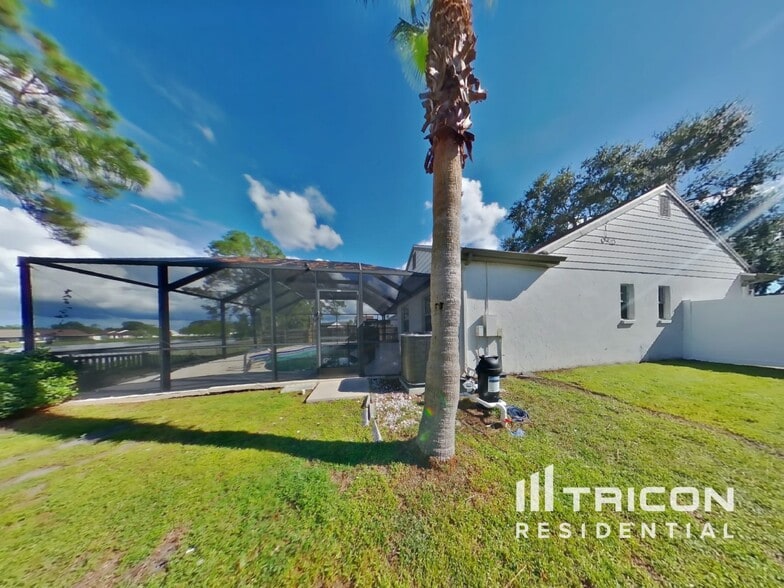 Building Photo - 5311 Starhill Pl