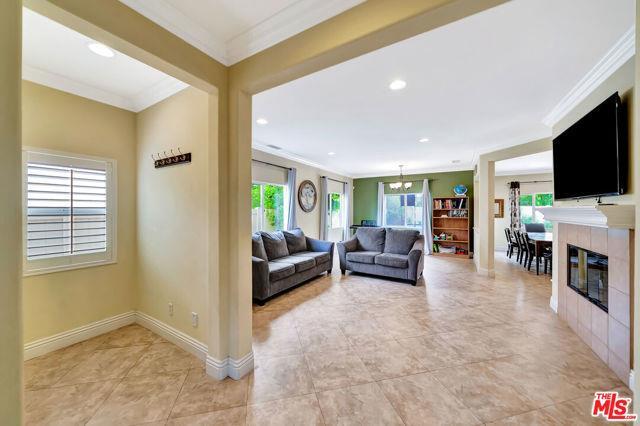 Building Photo - 27060 Mountain Willow Ln