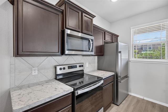 Building Photo - 2420 Canongate Dr