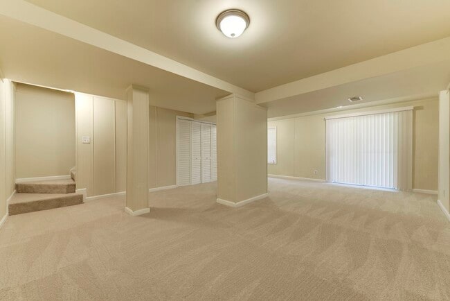 Building Photo - 12264 Dapple Gray Ct