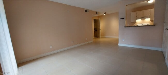 Building Photo - 230 Mission Newport Ln