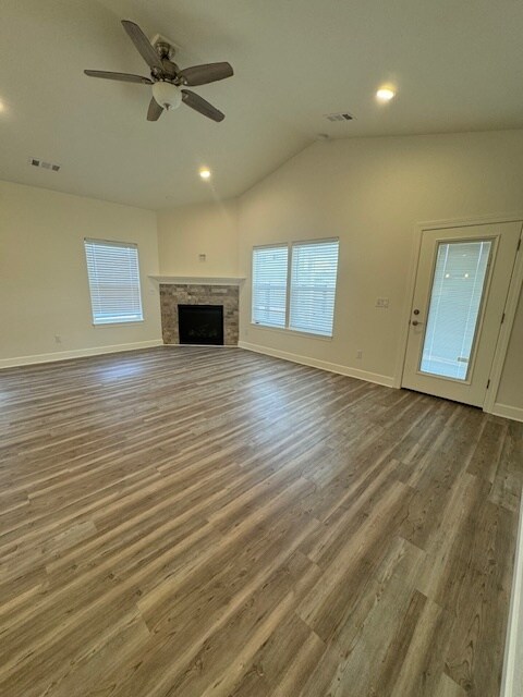Building Photo - 475 Cheney Loop