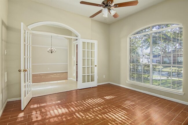 Building Photo - 21610 Emerald Ridge Cir