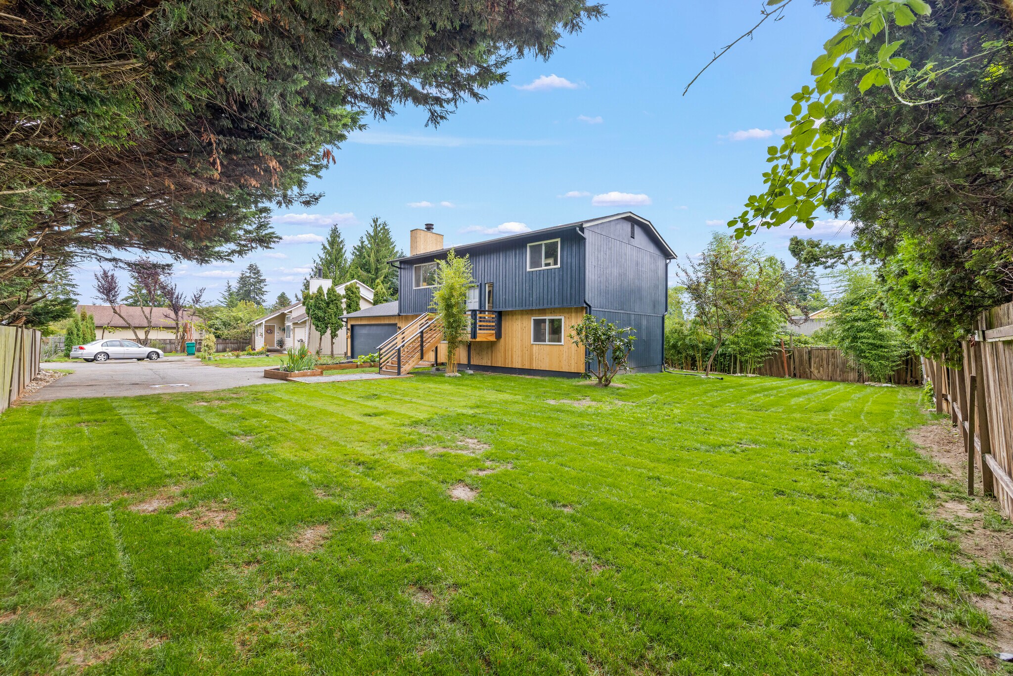Building Photo - 920 207th Pl SE