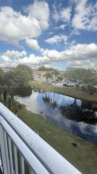 Building Photo - 9375 Fontainebleau Blvd