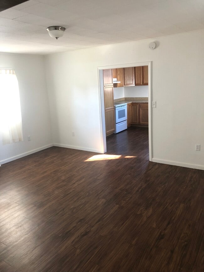 Building Photo - 163 Larimer Ave