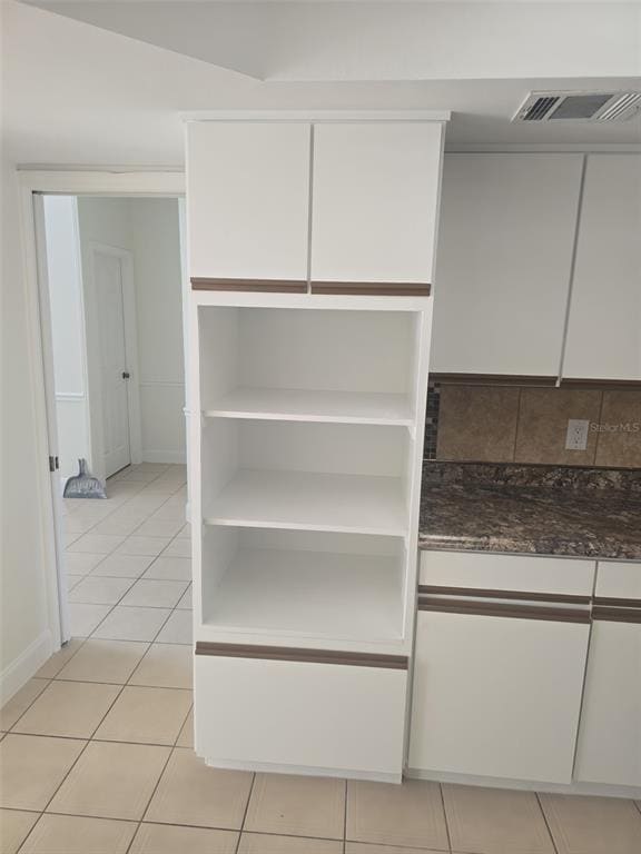 Building Photo - 2450 Sweetwater Country Club Dr