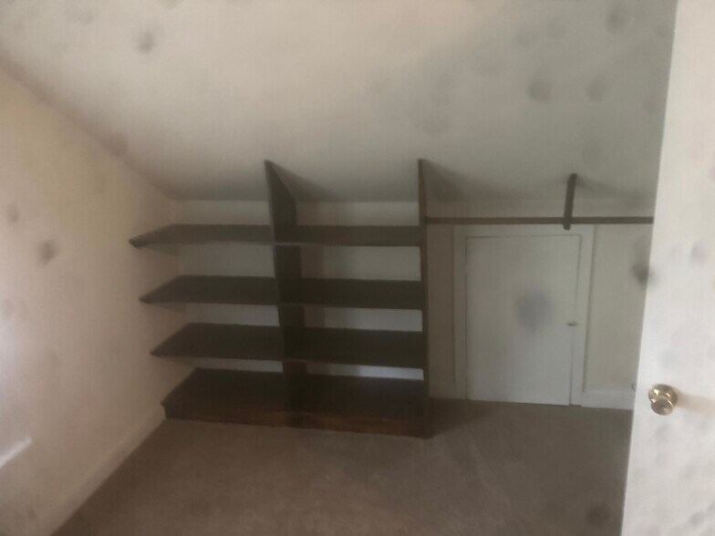 Building Photo - 402 NW 3rd Ave