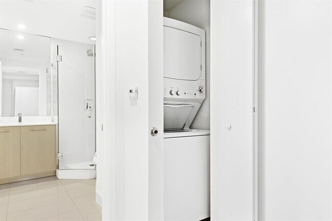 Building Photo - 55 SW 9th St