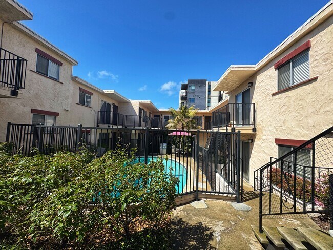 Building Photo - 3966 Cleveland Ave