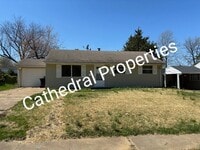 Building Photo - Charming Single Family House