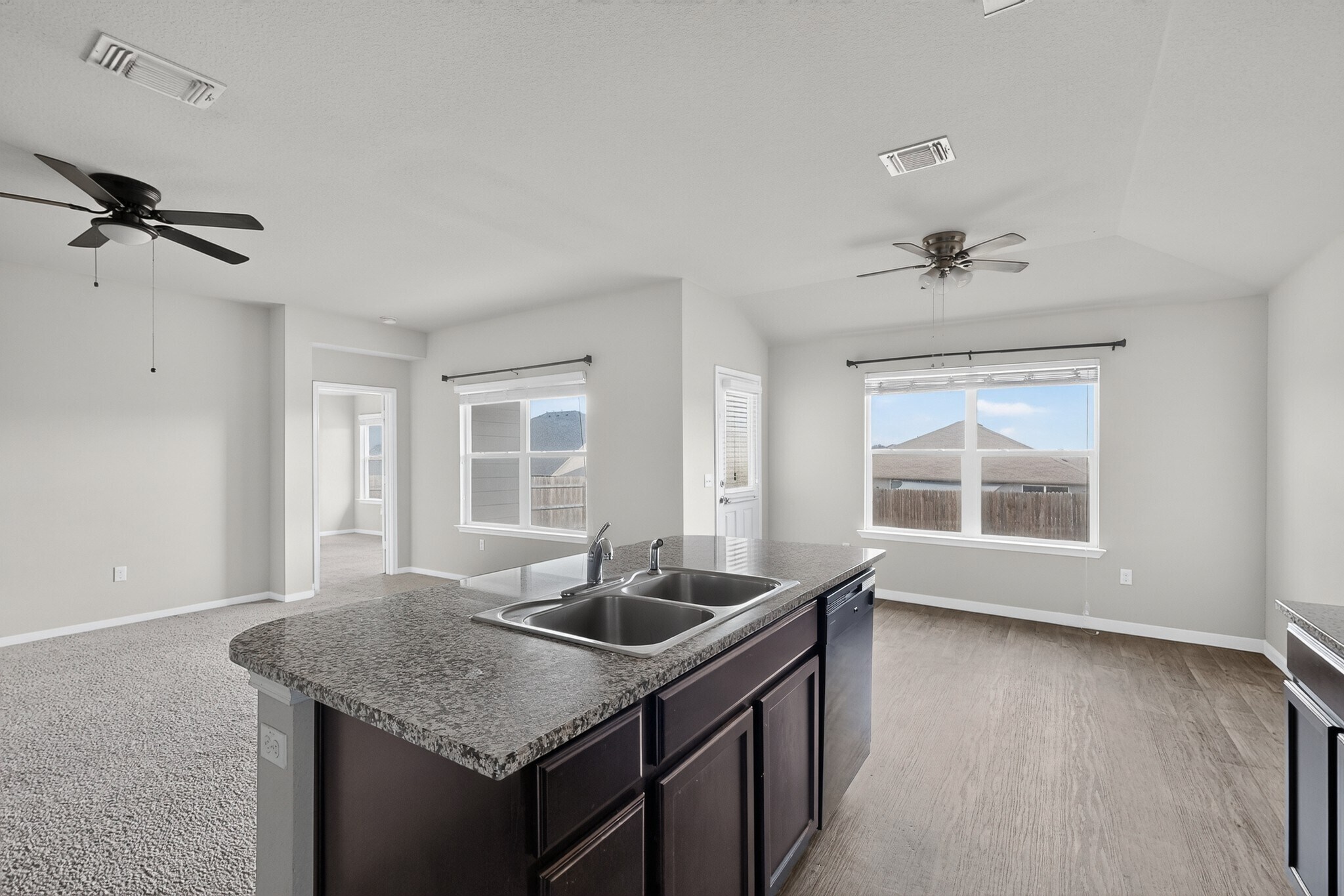 Building Photo - 402 Pentire Way