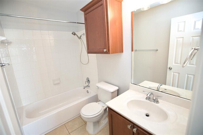 Building Photo - 8732 Wood Stork Dr