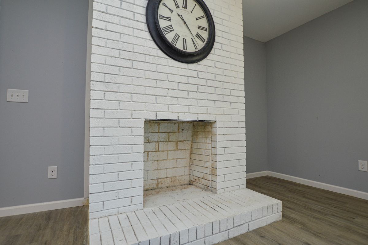 Building Photo - 5385 Macy Grove Rd