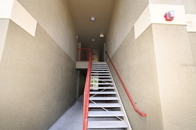 Building Photo - 36015 Deer Creek Dr