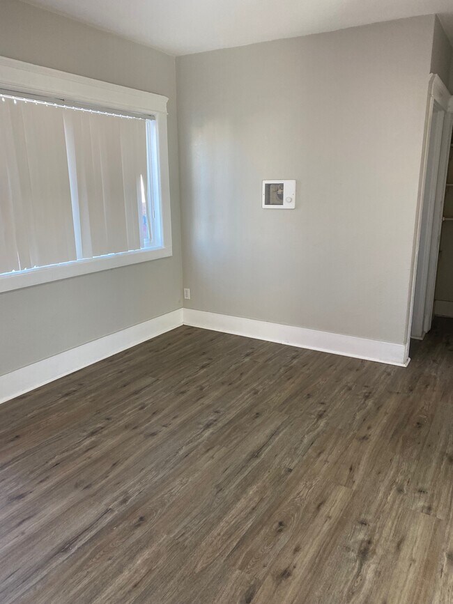 Building Photo - 4477 Polk Ave