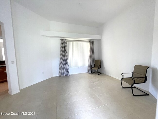 Building Photo - 1896 Windbrook Dr