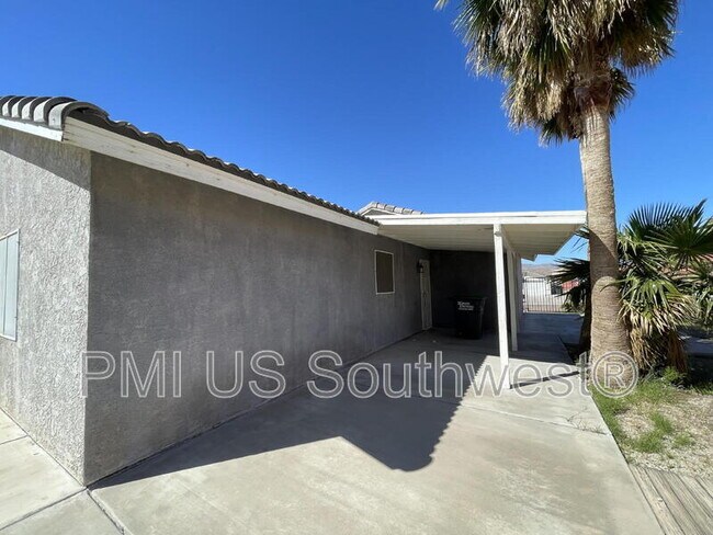 Building Photo - 4072 S Cassidy Dr