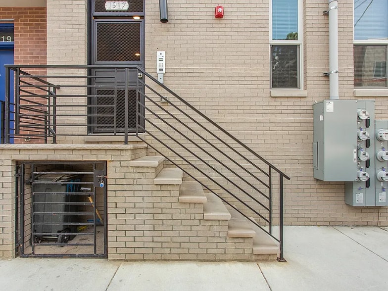 Building Photo - 1917 N 7th St