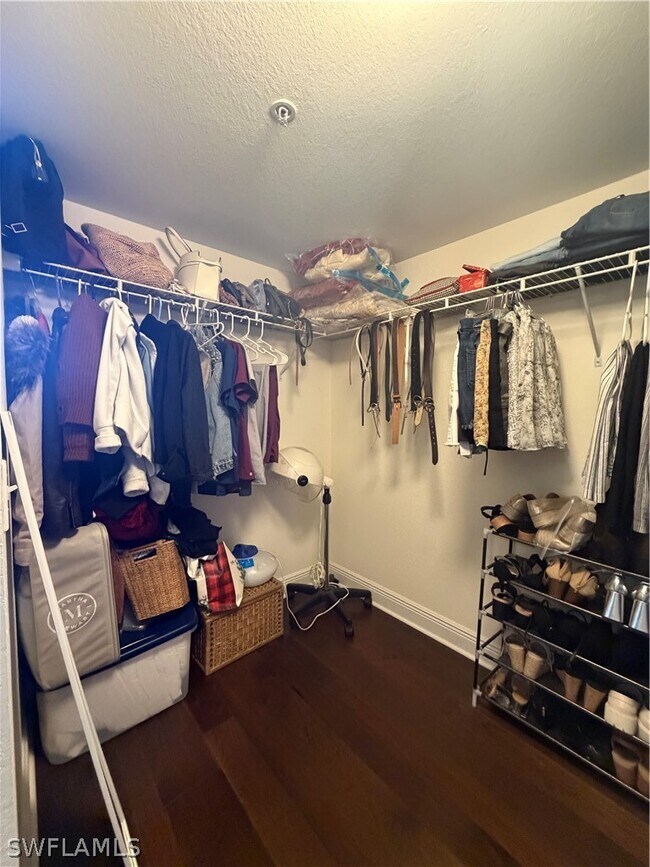 Building Photo - 8214 Key Royal Cir