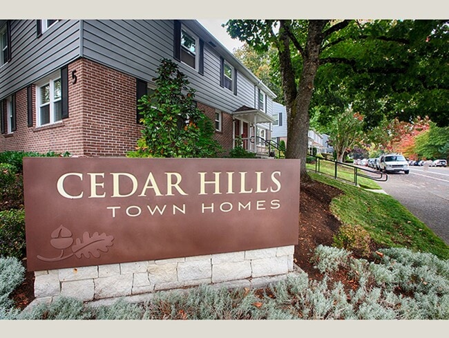 Building Photo - Timeless 1 Bedroom Mid-Century Townhouse!