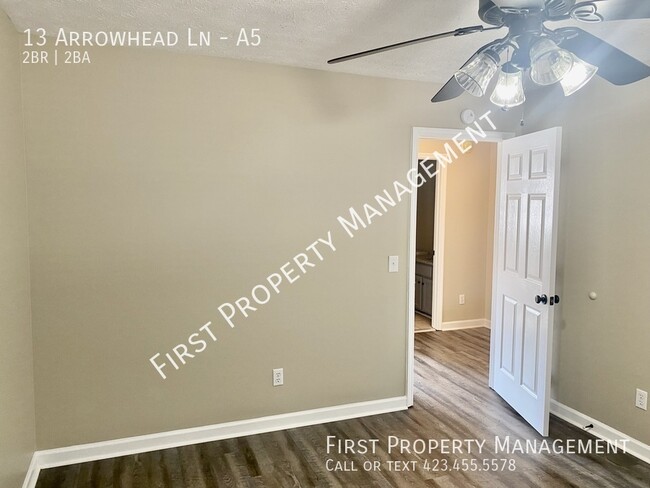 Building Photo - 13 Arrowhead Ln