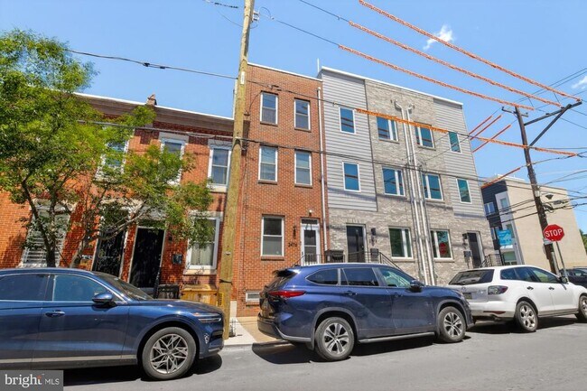 Building Photo - 2476 Emerald St