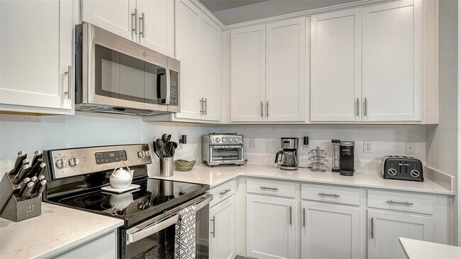 Building Photo - 12140 Wellen Golf St