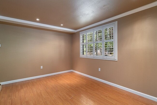 Building Photo - Incline Village: Condo - 4 Bedrooms,3.5 Ba...