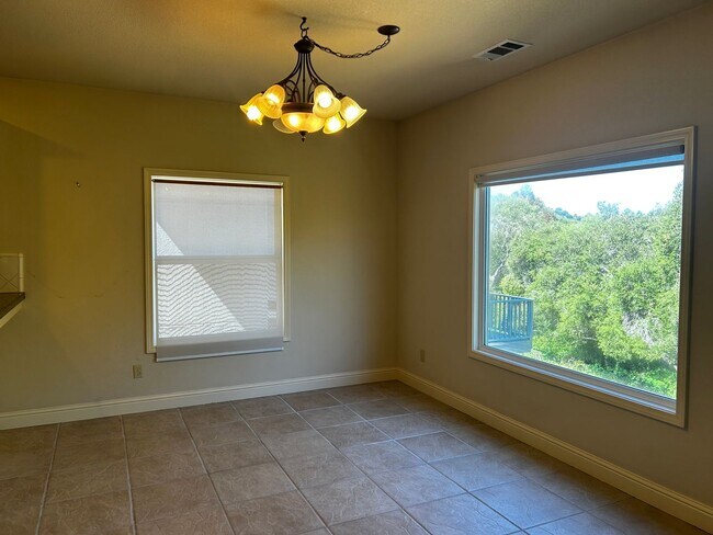 Building Photo - 3 Bedroom/2 Bath House available for rent in Arroyo Grande