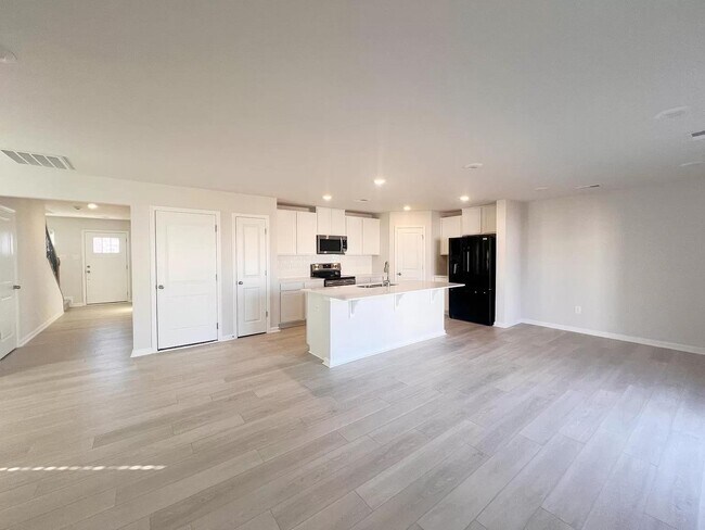 Building Photo - 1203 Melrude Ct