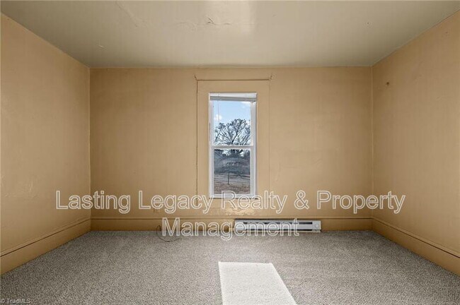 Building Photo - 212 N Laura Wall Blvd