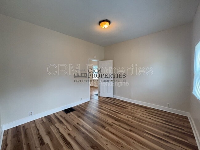 Building Photo - 1530 S Union St