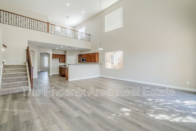 Building Photo - 45929 W Sky Ln