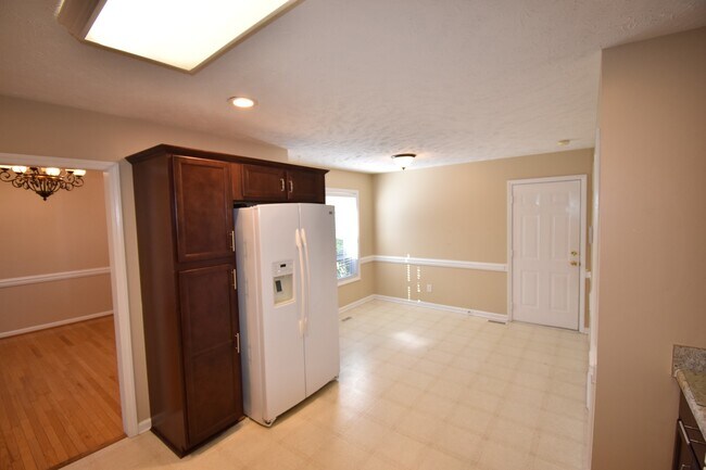 Building Photo - 5607 Walking Trail Way
